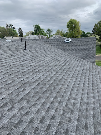 Ricci Brothers Roofing Logo