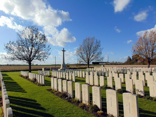 Aubers Ridge British Cemetery - Thumbnail