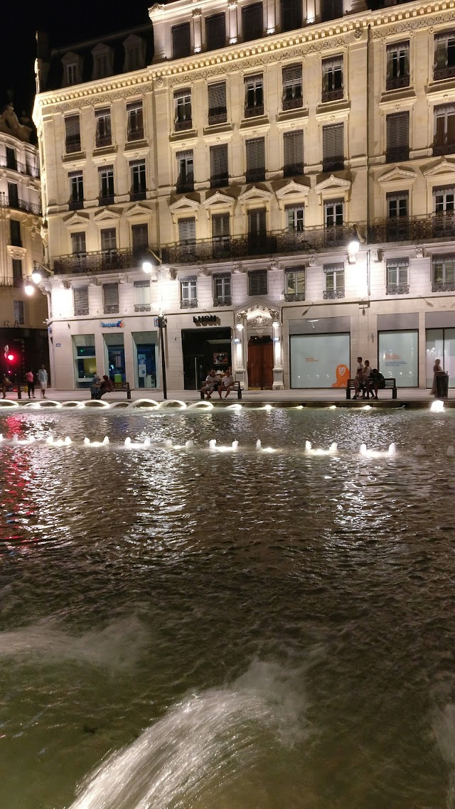 Parc LPA - République