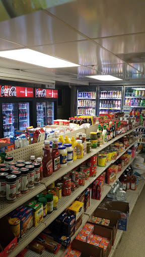 Rosa's Market & Liquor Gallery - United States