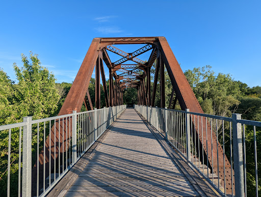 Black Bridge - Visual