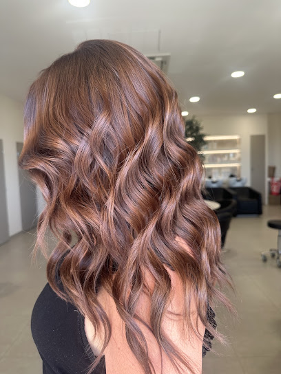 Stella. D Coiffure & Hair SPA