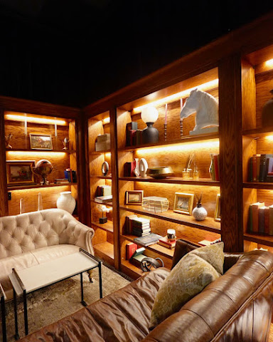 Lamar's Sporting Club by null