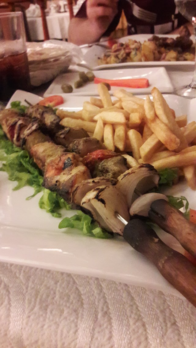 Le Byblos