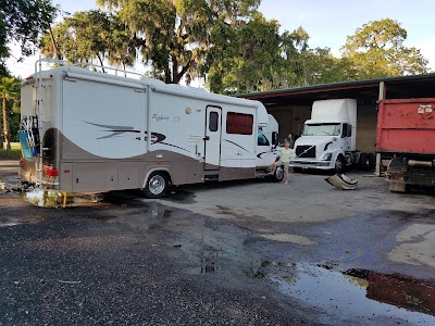 Photos of Florida Shores Truck Center