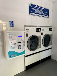 Photo n°3 de Le Syracuse à Le Crès (Laverie automatique)