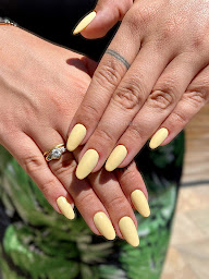 Photo n°11 de Aufely’s nails à Cap d’Agde (Bar à sourcils)