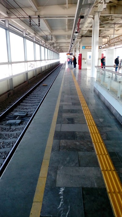 Photos of Metro Perif&eacute;rico Oriente