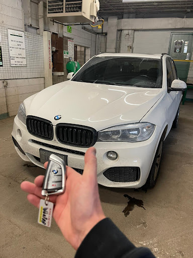 ROYAL CAR KEYS - Thumbnail