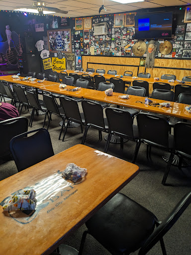 Bemo's Bar - Visual