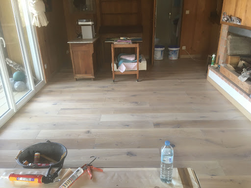 Photo de Artisan couvreur zingueur entretien renovation toiture. Charpente. à Saint-Vincent-de-Tyrosse (40230)