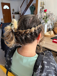 Photo n°25 de Coiffeuse Énergétique naturel color à Tiercé (Salon de coiffure)