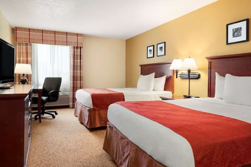Country Inn & Suites by Radisson, Cedar Rapids Airport, IA - Thumbnail