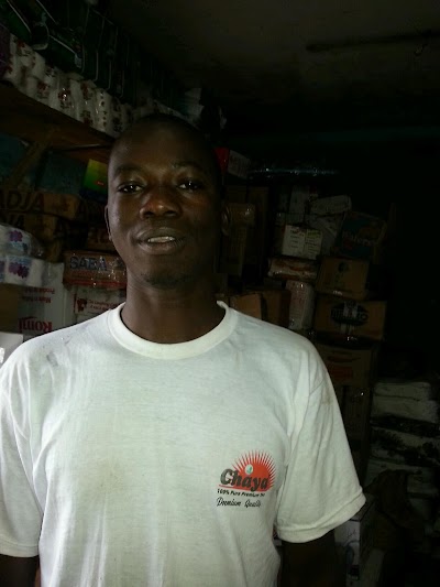 Photos of March&eacute; TOTAL Bacongo