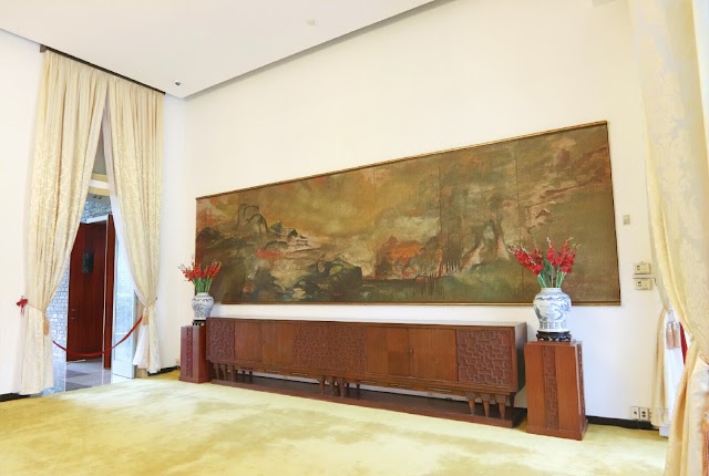President Place