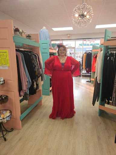 The Curvy Fox Boutique - Thumbnail
