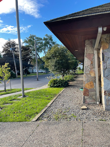 Wayland Free Library - Thumbnail