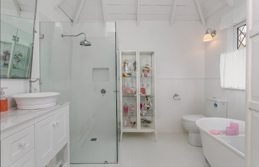 Barr Built Bathroom Renovations Sydney Gallery - Australia