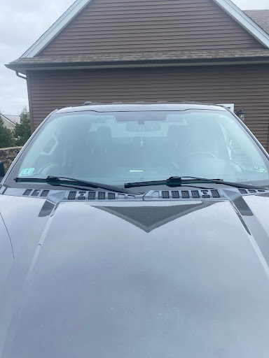 Willie's Auto Glass - Thumbnail