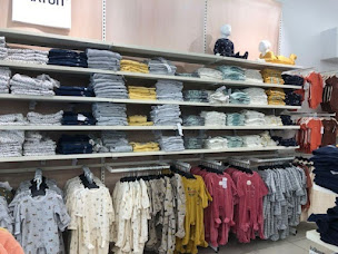 Photo n°3 de Kiabi à Champagne-au-Mont-d'Or (Magasin de vêtements pour femmes)