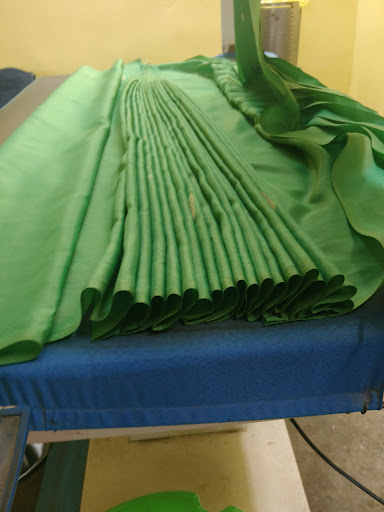 19 chest pleats