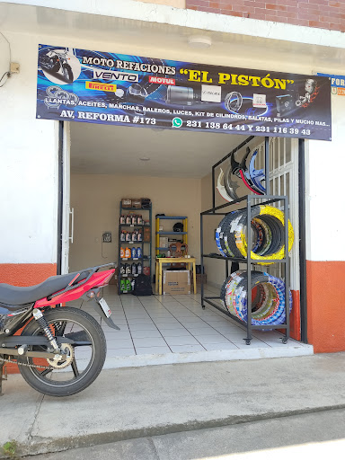 ”Moto refacciones y taller mecánico el pistón"
