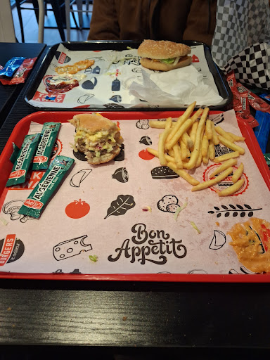 Photo 6 - World burger 91