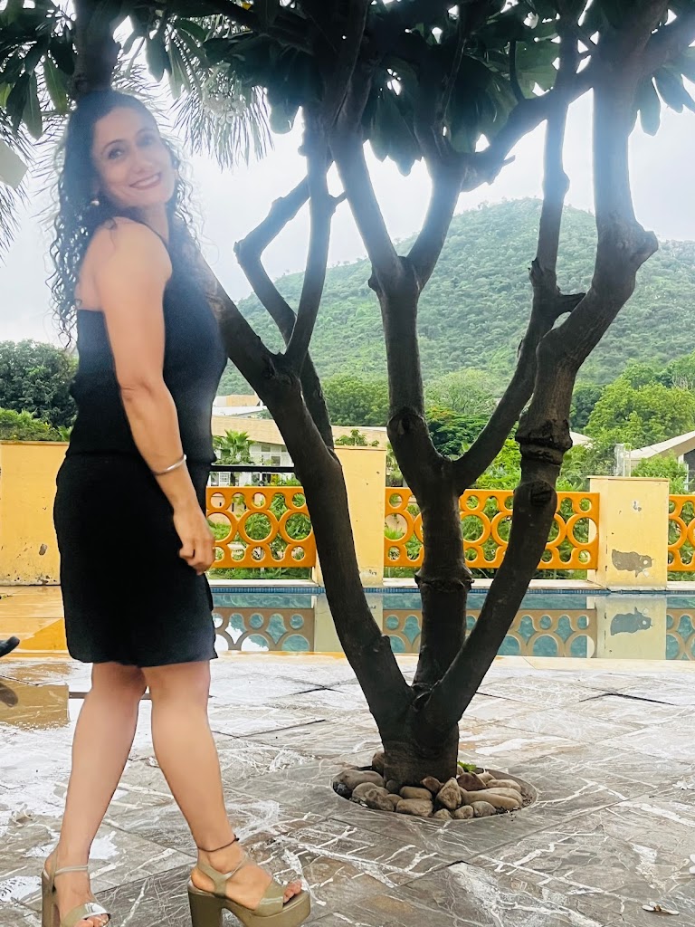 Hybrid Fitness With Komal