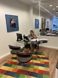 Photo n°9 de Allianz Assurance BONNET ASSURE FINANCE - Assurance Paris Passy à Paris (Compagnie d'assurance moto)