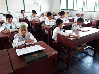 Photos of Al-Hamid Elementary School