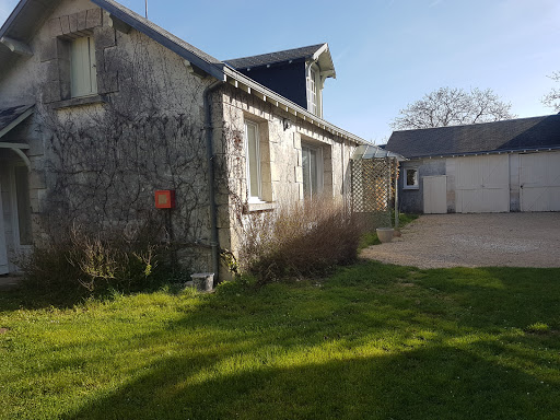 Photo de Domaine du Grand Felin - Gîtes &amp; Pêche Poitiers Futuroscope à Bonnes (86300)