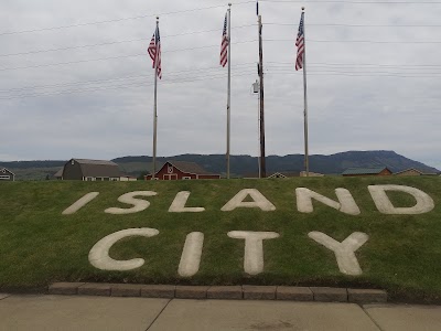 Island City, City Hall