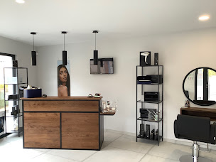 Photo n°4 de L'studio68 à Friesen (Salon de coiffure)