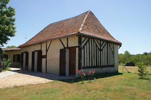 Photo n°1 de Immo24-7.com à Ménesplet (Agence immobilière)