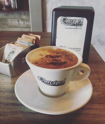 Rewind Café - Visual