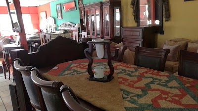 Photos of Muebler&iacute;a Cartago Colonial