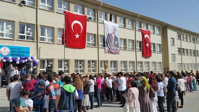 Photos of Ahmet Bahadir Ilhan Ilkogretim Okulu