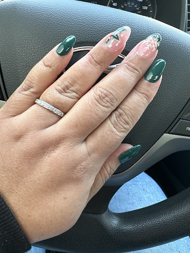 Amy nails and spa Logo