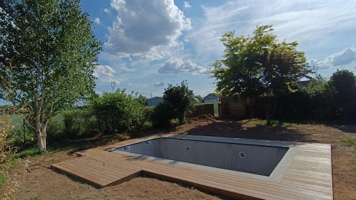 Photo de DESTOMBES BOIS | Abris De Jardin - Chalet - Garages - Carports - Terrasses - Clôtures à Illies (59480)