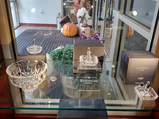 DeScenza Diamonds | Peabody Gallery - United States