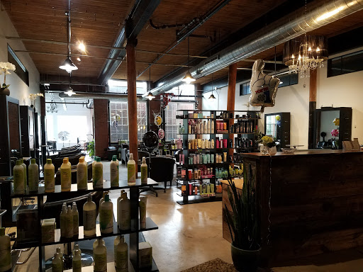 Salon 180 East - Thumbnail