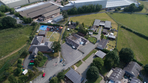Cedewain School
