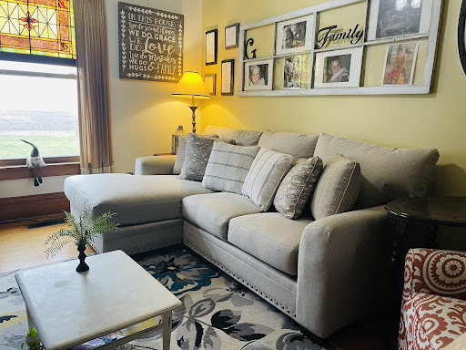 Lehnen's Furniture & Mattress