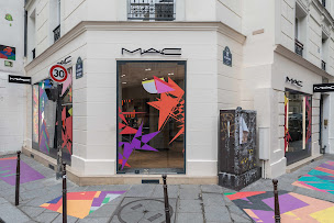 Photo n°29 de MAC Cosmetics à Paris (Maquilleur.euse)