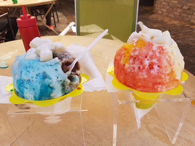 Ululani's Hawaiian Shave Ice