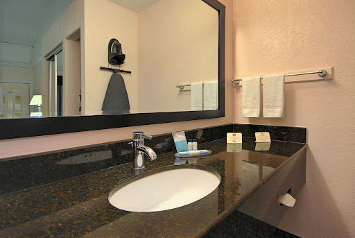 Americas Best Value Inn Sinton - Thumbnail