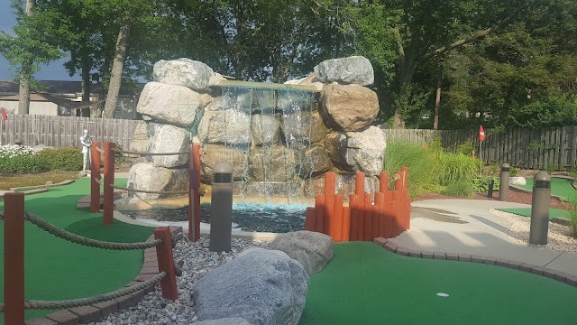 Castle Cove Mini Golf & Arcade