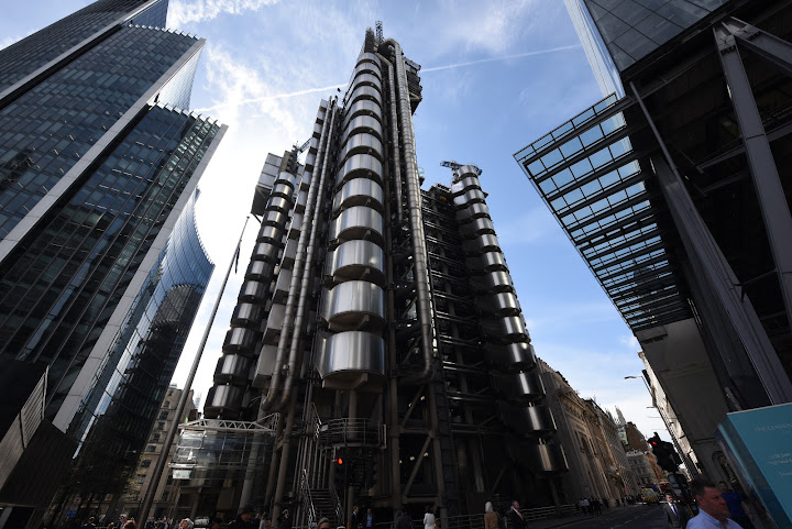 Lloyd's of London by null