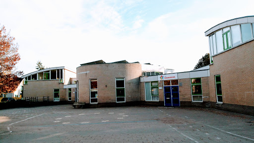 Public Elementary School Kolmenscate