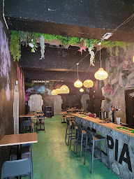 Photo n°16 de OTOPIA / Escape Yourself Angoulême - Escape Game, Quiz Game, Karaoké, Bar à jeux à Angoulême (Centre de loisirs)